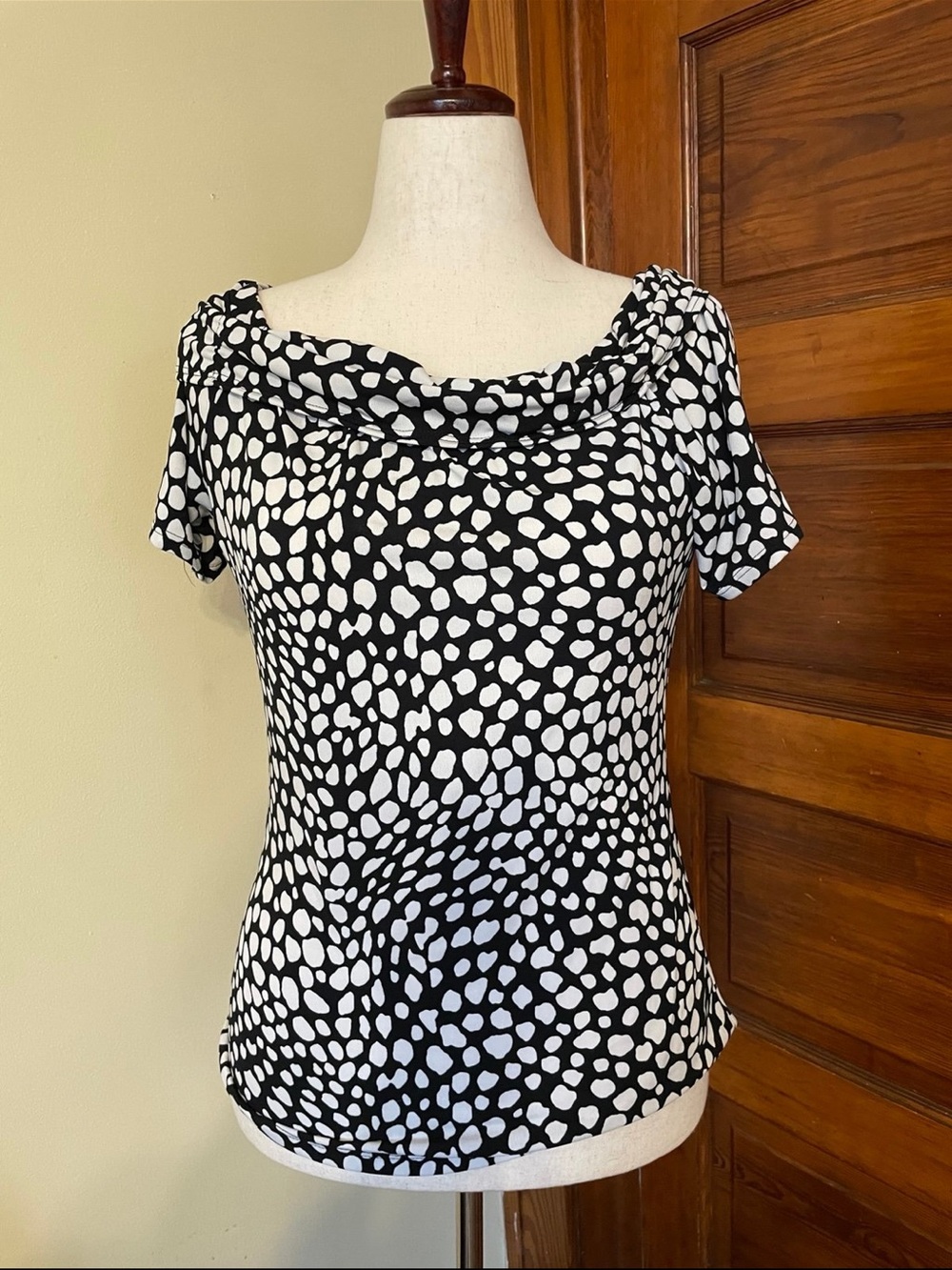 White House Black Market Black & White Pebble Print Cowl Neck Top